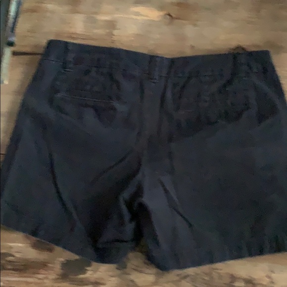 Sz 6 Shorts - Picture 2 of 3